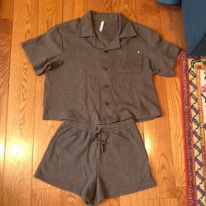 Fabletics crinkle knit lounge set, both size small